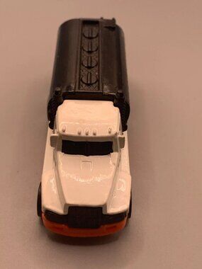 1:64 Hot Wheels Peterbilt Road Department Diecast Tank Truck LOOSE